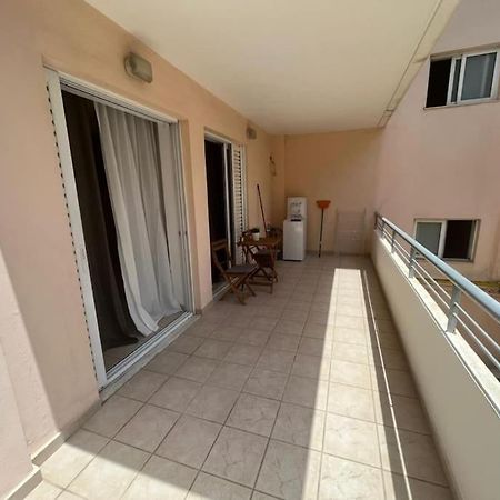 شقة Modern Studio Large Veranda -Metro Station Suggrou أثينا المظهر الخارجي الصورة