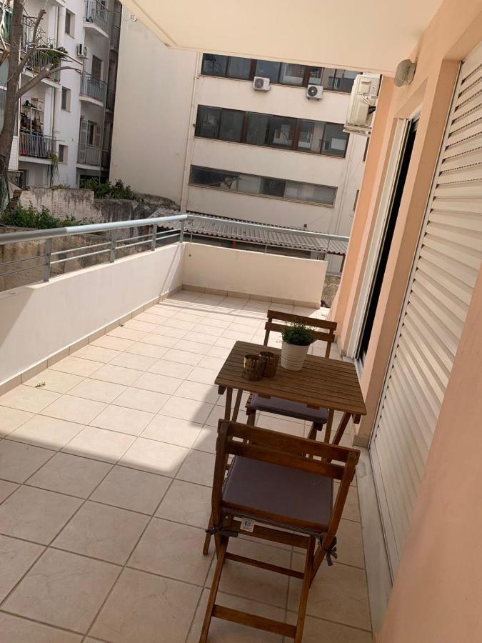 شقة Modern Studio Large Veranda -Metro Station Suggrou أثينا المظهر الخارجي الصورة