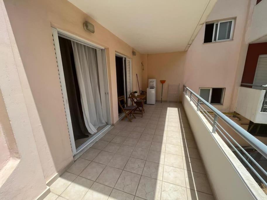 شقة Modern Studio Large Veranda -Metro Station Suggrou أثينا المظهر الخارجي الصورة